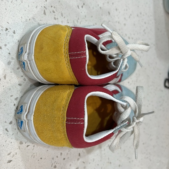 Colorful Vans - Picture 3 of 4